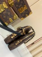 [TOP]Louis Vuitton Alma Black Leather Bag - Image 4