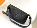 Louis Vuitton Multi Pochette Accessoires Crossbody Black Bag - Image 2