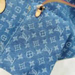 Louis Vuitton Neverfull MM Classic Bag - Denim Bag - Image 10