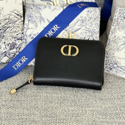 Dior  Montaigne Voyageur Wallet-Black Gold Wallet