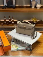 Hermes Kelly Mini 1st Kelly Pochette Generation Epsom Palm Leather-Trench Coat Gray - Image 6