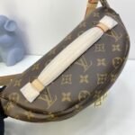 [TOP]Louis Vuitton Bumbag Monogram Canvas Bag - Image 4