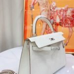 Hermes Kelly Haze Light White Silver Hardware - Bag - Image 4