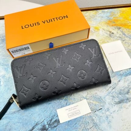 Louis Vuitton LV Zippy Wallet
