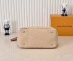 Louis Vuitton Beauvre Mahina tote bag - Image 4