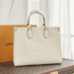 LOUIS VUITTON LV Monogram Canvas Onthego MM - Bag