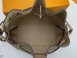 Louis Vuitton Bella Galet Bag - Image 8