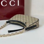 Gucci GG Emblem small shoulder bag- Black - Image 7