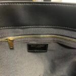 Saint Laurent Le 37 Large Bag in Shiny Leather - Image 5