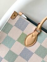 LOUIS VUITTON LV Monogram Canvas Onthego MM Pistachio - Bag - Image 7