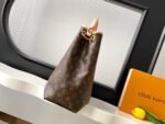Louis Vuitton Again Monogram Handbag - Image 4