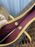 Louis Vuitton LV CarryAll MM - Bag - Image 8