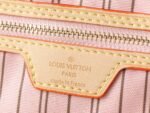 Louis Vuitton Neverfull Bandoulière Inside Out MM Size Pink Bag - Image 9